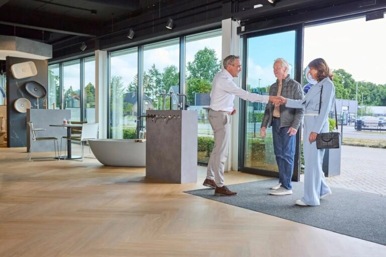 Max Badkamers breidt landelijke dekking uit met nieuwe showroom in Best